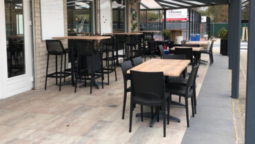 Terras weer open! Graag bardiensten inplannen